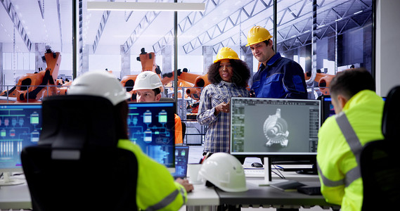 从工业之地到代码高地 电脑软件设计与开发的全球工厂转型